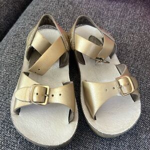 Salt water sandals gold size 7